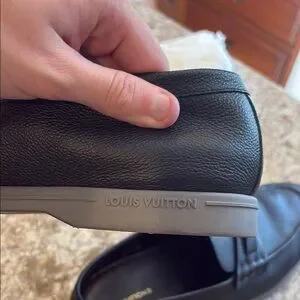 Louis Vuitton | Shoes | Like New No Crease Louis Vuitton  display picture 1